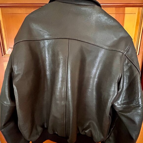 L.L. Bean Men’s Rich Chocolate Brown Leather Bomber Jacket Size L - Picture 4 of 10